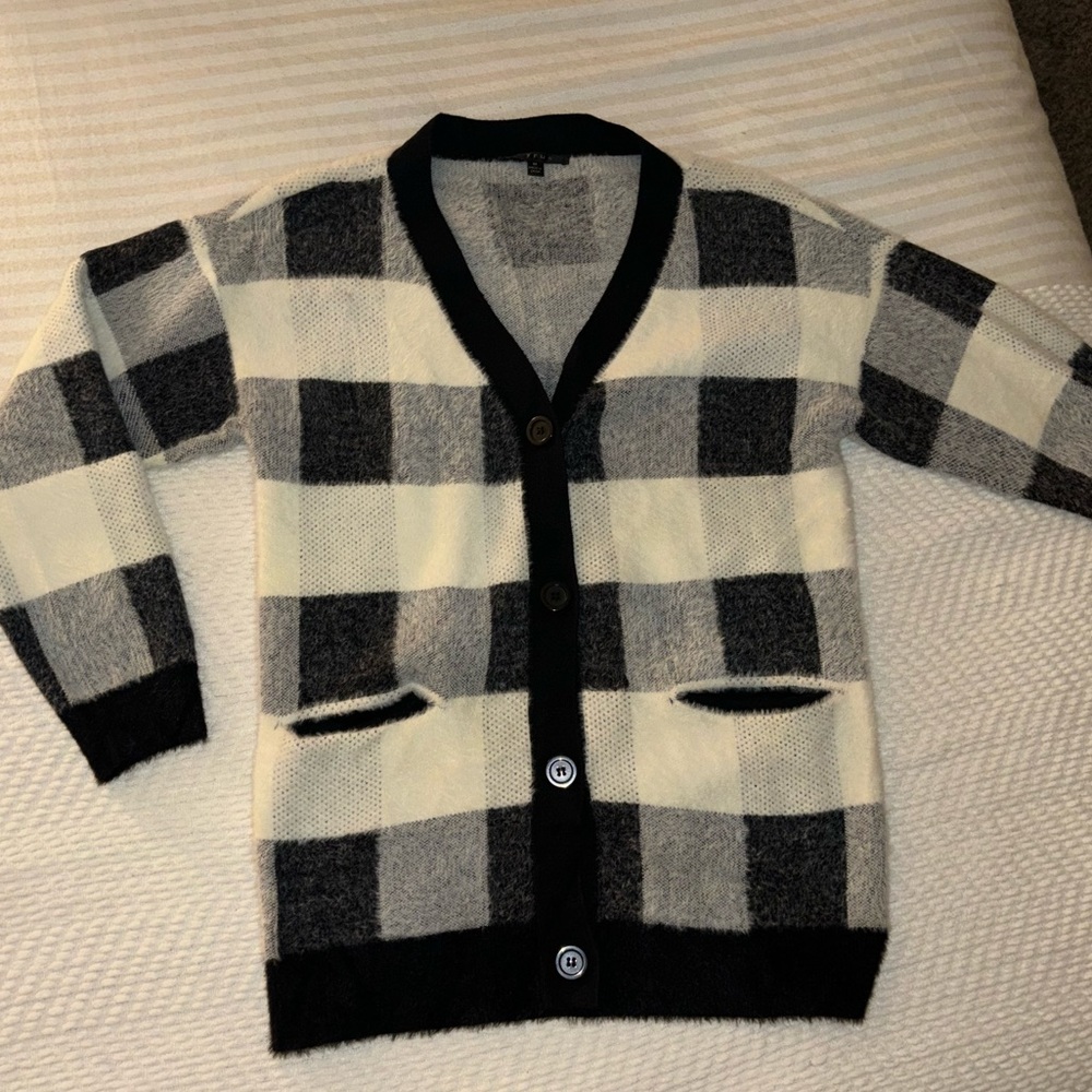 Comfy Plaid Cardigan